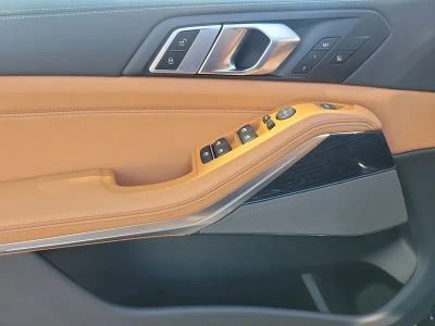 2026 BMW X5 — photo 19 view