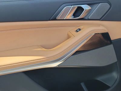 2026 BMW X5 — photo 11 view