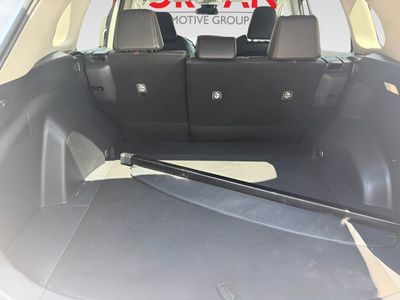 2024 Toyota RAV4 - Photo 7