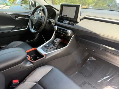 2024 Toyota RAV4 - Photo 10