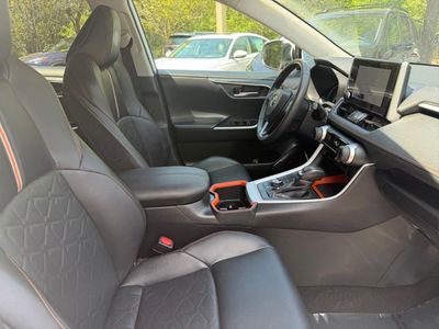 2024 Toyota RAV4 - Photo 9