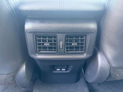 2024 Toyota RAV4 - Photo 12