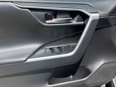 2024 Toyota RAV4 - Photo 16