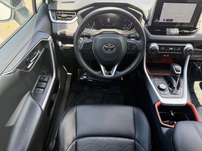 2024 Toyota RAV4 - Photo 15