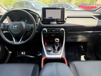 2024 Toyota RAV4 - Photo 13