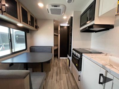 2026 Jayco Jay Flight SLX - Photo 14