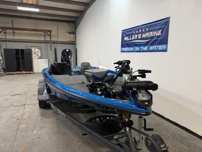 2026 Bass Cat Eyra SP — rear three-quarter view