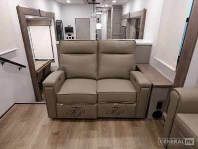 2025 Alliance RV Paradigm - Photo 14