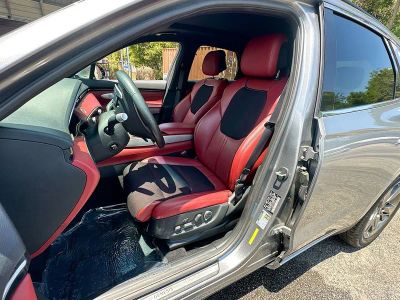 2022 Genesis GV70 — photo 21 view