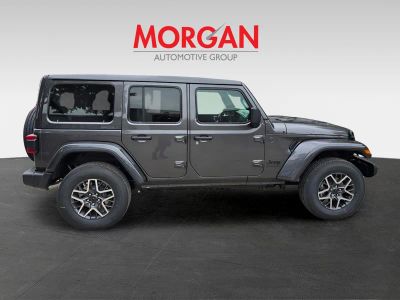 2025 Jeep Wrangler — photo 7 view