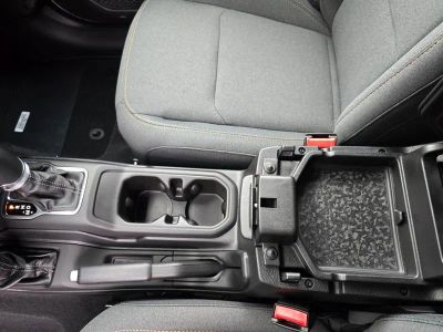 2025 Jeep Wrangler — photo 24 view