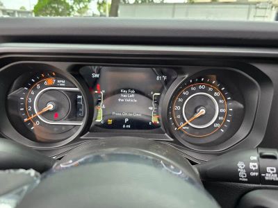 2025 Jeep Wrangler — photo 20 view