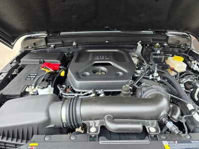 2025 Jeep Wrangler — photo 12 view
