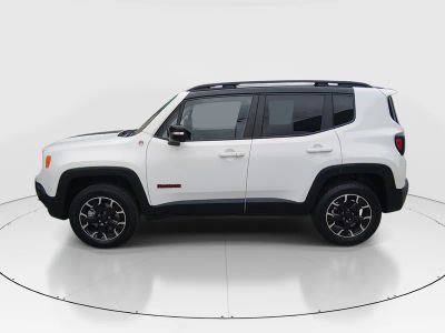 2023 Jeep Renegade - Photo 4