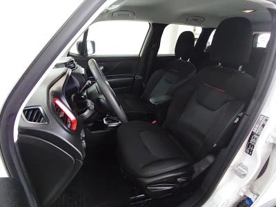 2023 Jeep Renegade - Photo 20