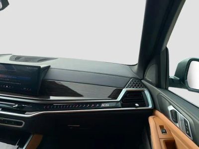 2025 BMW X5 — photo 18 view