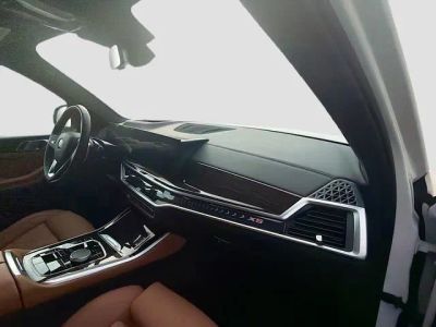 2025 BMW X5 — photo 14 view
