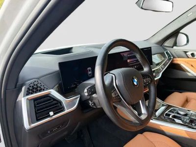 2025 BMW X5 — photo 26 view