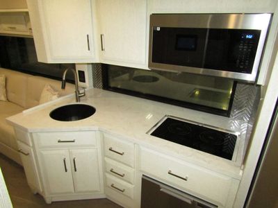2023 Newmar NEW AIRE - Photo 6