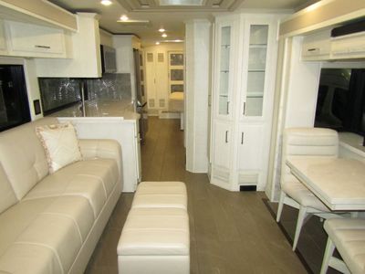 2023 Newmar NEW AIRE - Photo 3