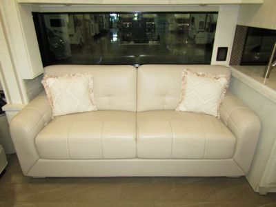 2023 Newmar NEW AIRE - Photo 5