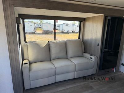 2026 Grand Design Transcend - Photo 16
