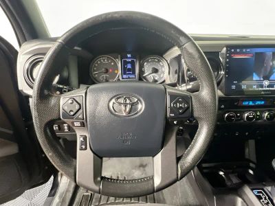 2016 Toyota Tacoma — photo 15 view