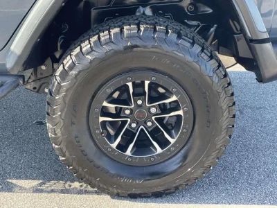 2024 Jeep Wrangler - Photo 9