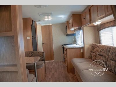 2012 Keystone RV Coleman Latern - Photo 17