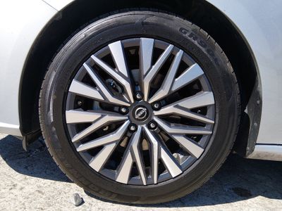 2024 Nissan Altima - Photo 10