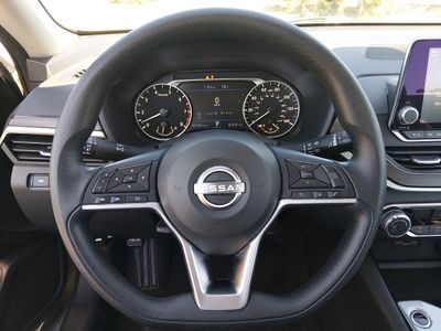 2024 Nissan Altima - Photo 12