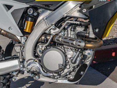 2025 Suzuki RM-Z450 - Photo 11