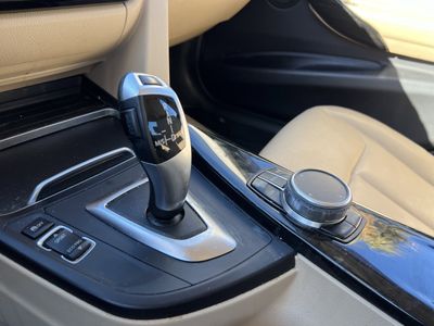2018 BMW 3 Series 320i xDrive - Photo 26