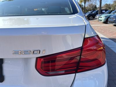 2018 BMW 3 Series 320i xDrive - Photo 43