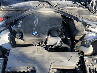 2018 BMW 3 Series 320i xDrive - Photo 35
