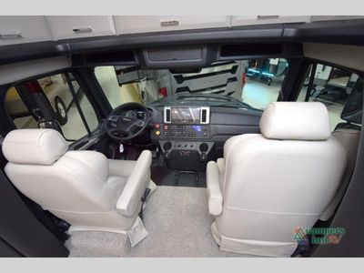 2025 Newmar Supreme Aire - Photo 10