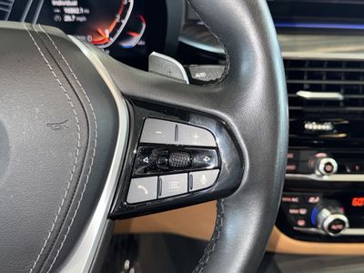 2023 BMW 5 Series — photo 23 view