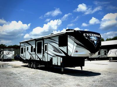 2018 Heartland Cyclone — front three-quarter view