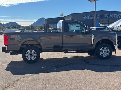 2026 Ford F-350SD - Photo 2