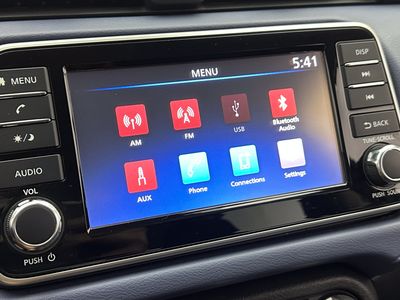 2023 Nissan Versa - Photo 13