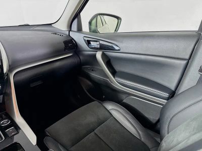 2024 Mitsubishi Eclipse Cross — photo 25 view