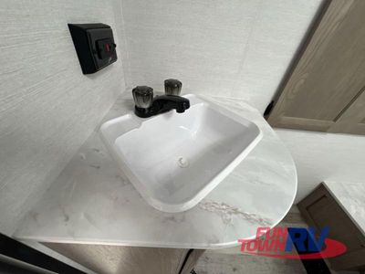 2025 Gulf Stream RV Yellowstone Ranch Edition - Photo 29