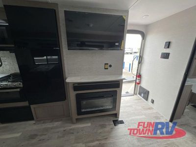 2025 Gulf Stream RV Yellowstone Ranch Edition - Photo 24