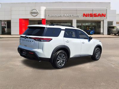 2026 Nissan Pathfinder - Photo 3