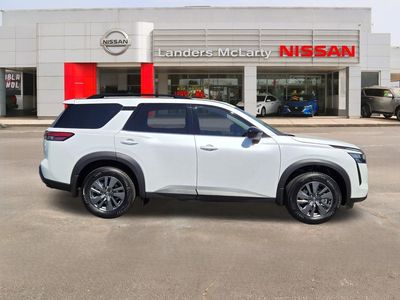 2026 Nissan Pathfinder - Photo 2