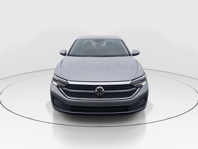 2024 Volkswagen Jetta - Photo 2