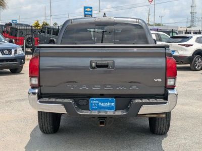 2022 Toyota Tacoma - Photo 4