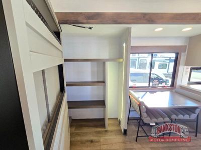 2026 Paradigm 388SP - Photo 25