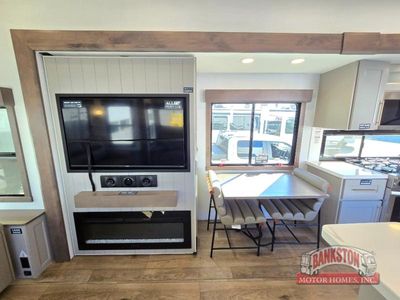 2026 Paradigm 388SP - Photo 24