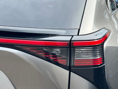 2024 Toyota bZ4X — photo 17 view